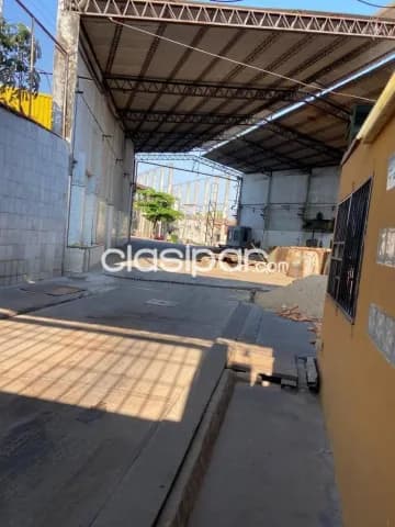 Propiedad a pasos de artigas y venezuela — foto 5