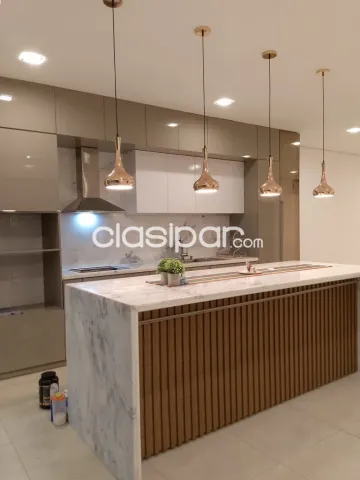 En venta elegante residencia en Luque, foto 2
