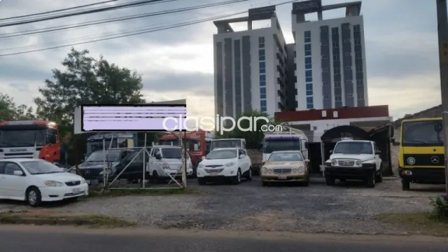 Amplio terreno comercial sobre avda madame lynch — foto 4
