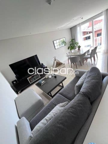 Dpto en barrio Herrera, edificio andrade