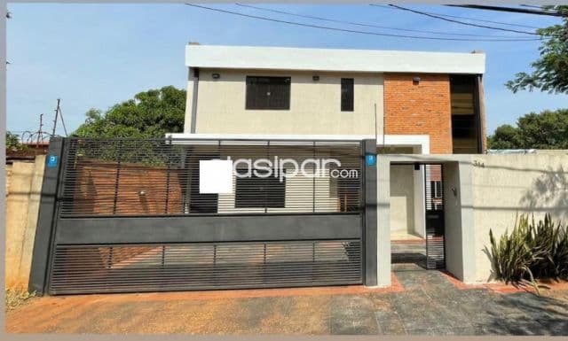 En venta residencia en la ciudad de Luque