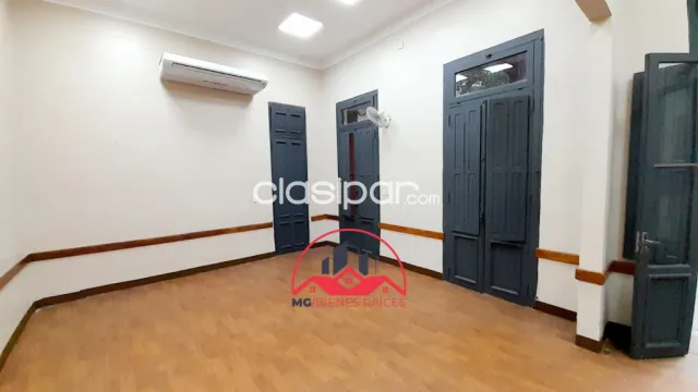 Amplia casa ideal para universidad, colegio, empresa avda españa — foto 4