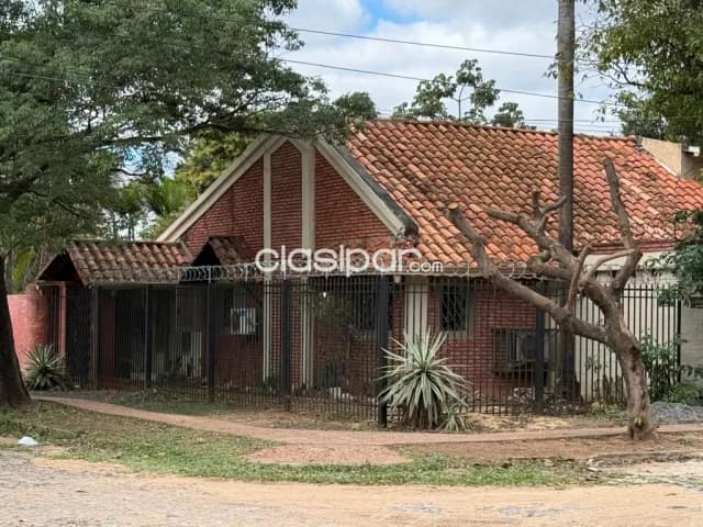 Prox. Av. Santa teresa, cfa, mme lynch: Chalet, 2 dormit, amplios ambientes, jardín, garaj, foto 4