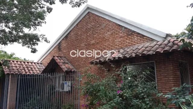Prox. Av. Santa teresa, cfa, mme lynch: Chalet, 2 dormit, amplios ambientes, jardín, garaj, foto 5