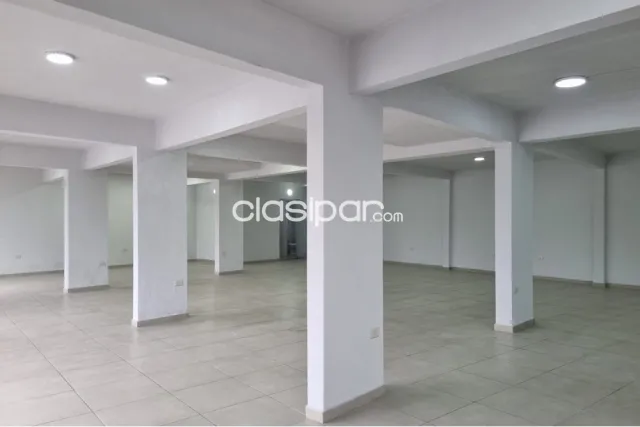 Espacioso local comercial en loma pytá, foto 5