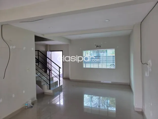 Duplex en Lambare a 2 cuadras de República Argentina Barrio Santa Lucía. RENTADO, foto 5