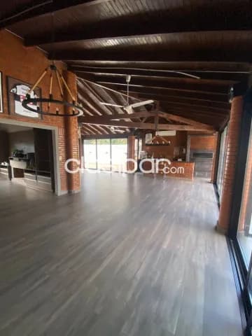 Amplia casa de 6 dormitorios y piscina en San Lorenzo, barrio san felipe, foto 5