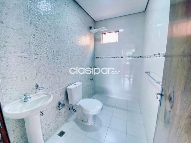 Chalet a Estrenar en Venta - Ñemby B°San Carlos