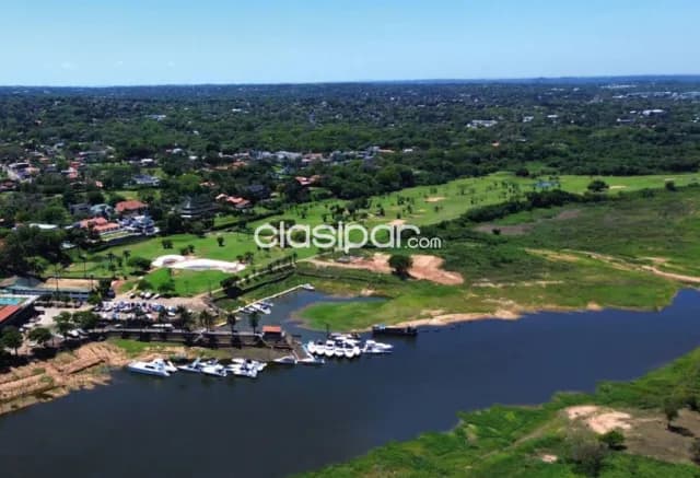 En venta casa pareada en el Barrio cerrado zona Yacht de Lambaré — foto 2