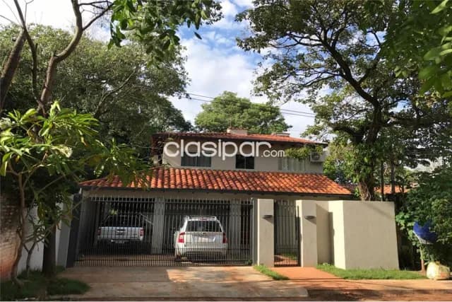 Casa 2 plantas c/piscina Luque bo.america zona conmebol, foto 4