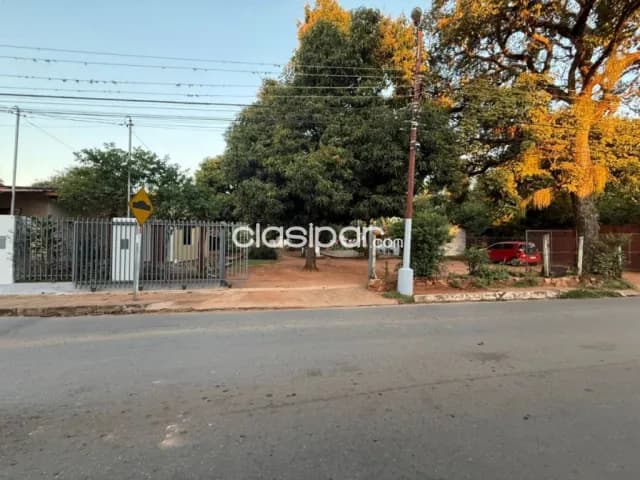 Terreno de 1710 m² sobre asfalto en Luque — foto 4