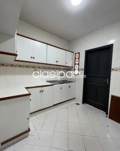 Duplex en barrio mburucuya — foto 4