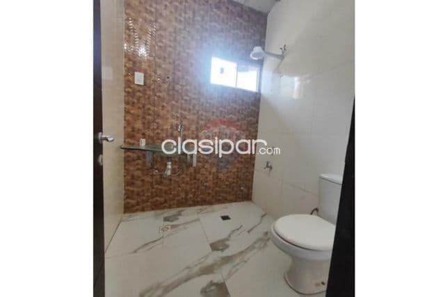 Casa 2 plantas c/piscina en bo.mburucuya s/geronimo zubizarreta