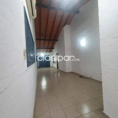 Amplia casa con jardin, foto 3