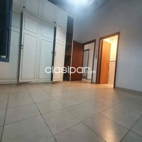 Amplia casa con jardin, foto 4