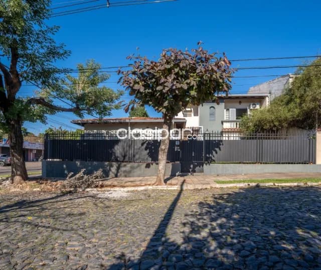 Residencia de 4 habitaciones en Barrio Nazareth - Asuncion, foto 3