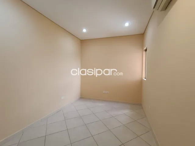 Amplia residencia con piscina de 4 dormitorios en venta, lambare, foto 3