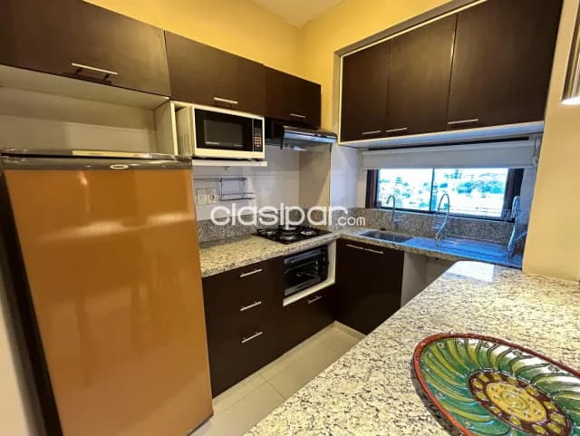 Departamento 8-A en el Edificio América II en pleno centro de la ciudad de Encarnación, foto 4