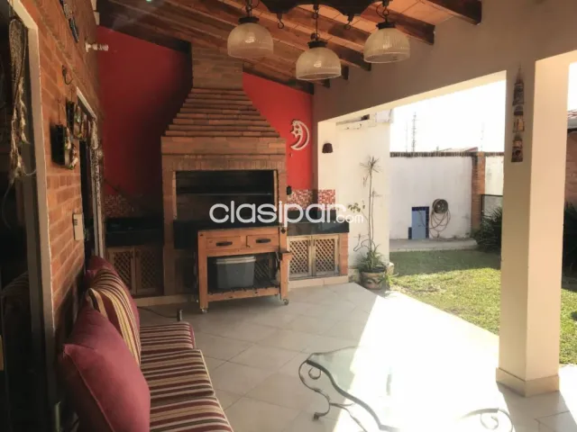 Hermosa y amplia casa en barrio sajonia, con 4 dormitorios. Excelente ubicación!!! — foto 4