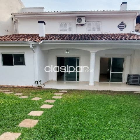 o alquilo casa de 3 dormitorios en Manora Asunción
