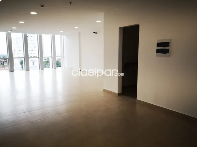 Invertí seguro! Gran oficina en elegante edificio, foto 4