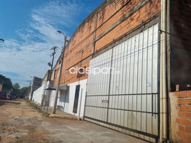 Fdo. De la mora n, km 8,5: 1.700 m2, doble altura, impecable estado, pisos reforzados, foto 1