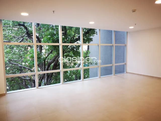 Oficina en imponente edificio, ideal para invertir, foto 2