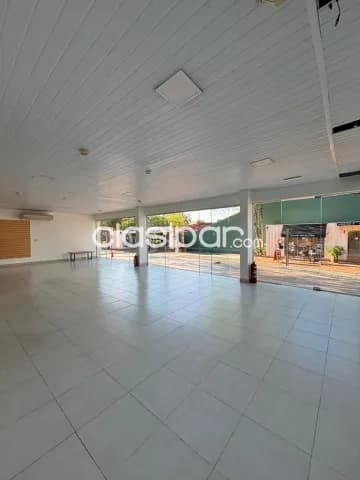 Paseo manantiales, ykua satí: 14.4 m2, locales container refrigerados + parking, excelente — foto 4