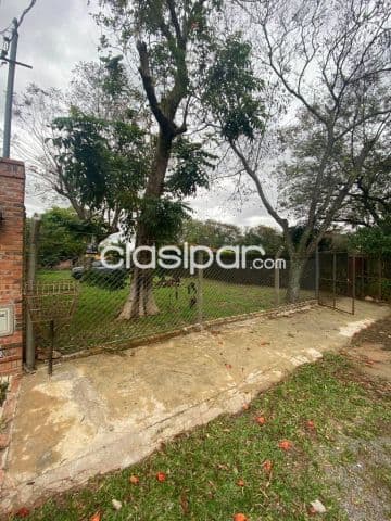 Amplio terreno de 870m2 en Luque. Zona cit