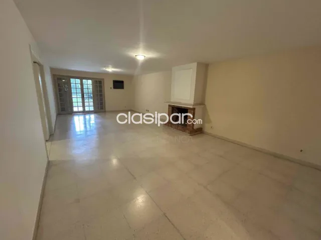 Los laureles: Bella residencia, 3 suites, escritorio, jardín, piscina, 9.450.000 usd — foto 3