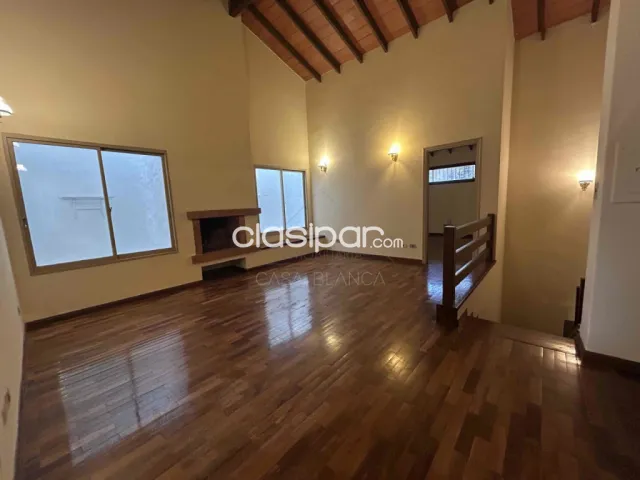 Los laureles: Bella residencia, 3 suites, escritorio, jardín, piscina, 9.450.000 usd — foto 4