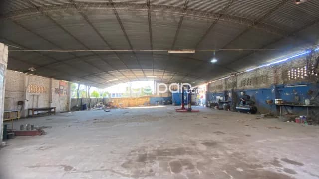 Se alquila amplio depòsito en pleno centro de San Lorenzo — foto 4