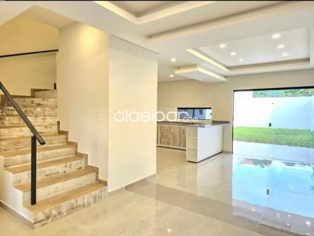 Duplex en pozo - Luque zona municipalidad de 3 dormitorios — foto 2