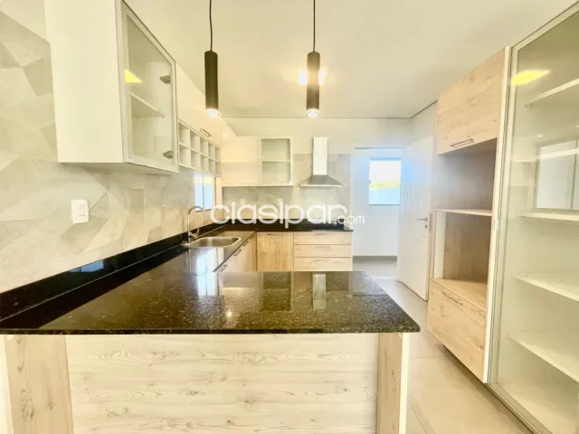 Amplio duplex en loma pyta con piscina — foto 2