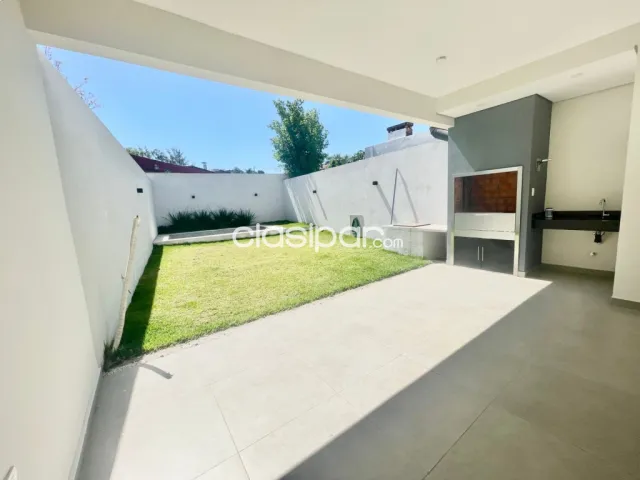 Amplio duplex en loma pyta con piscina — foto 5
