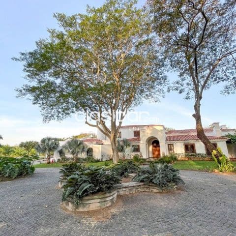 En venta – exclusiva residencia de lujo en surubi’í
