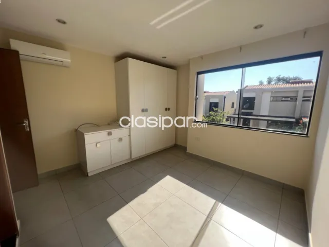 Duplex en Luque barrio cerrado boulevard jardines de confederación, foto 4