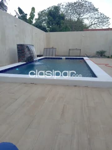 casa 4 dorms, Cons. 195 m2 en Areguá, Ter 385 m2, foto 3