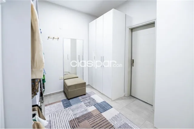 Amplio Duplex de 260 m2 en Villa Aurelia - LHO7408318 — foto 4