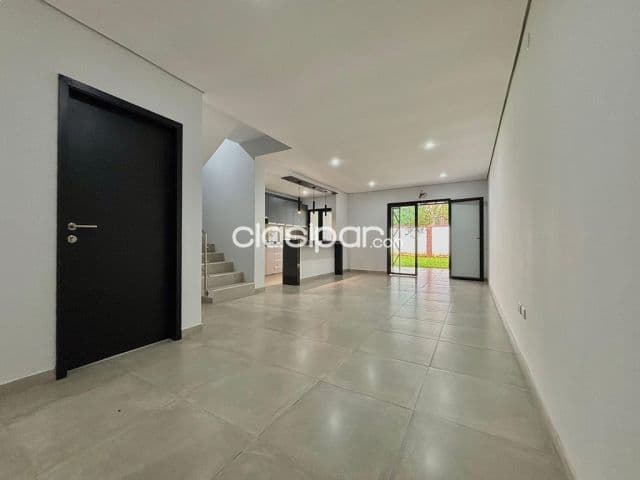 Duplex a estrenar en Luque - b. Isla bogado zona fiuna de tres dormitorios