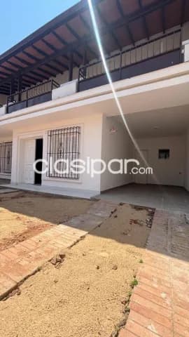 Amplia casa de 2 pisos – zona parque de la salud, foto 3