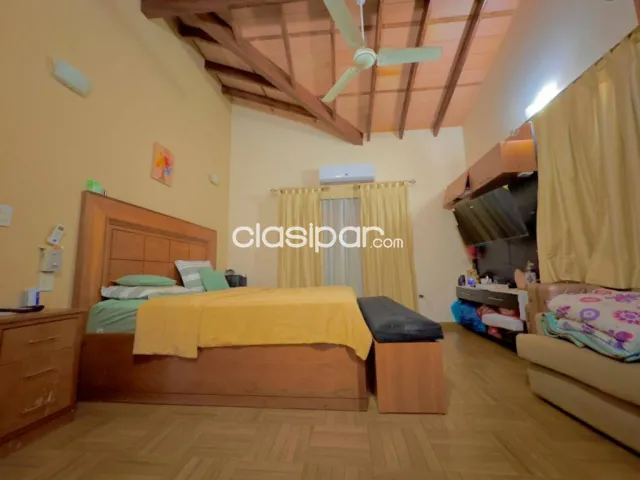 Imponente y amplia residencia de 5 dormitorios y piscina en Villa Elisa, foto 5