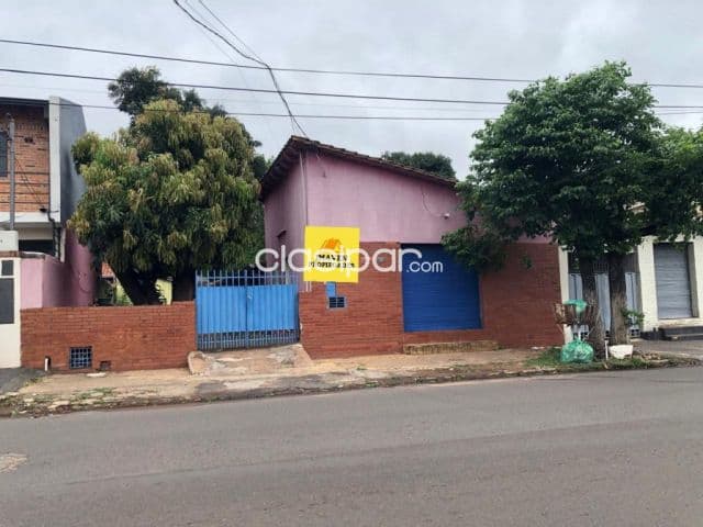 En venta - casa a refaccionar o demoler – Fernando de la Mora zona norte. E2412