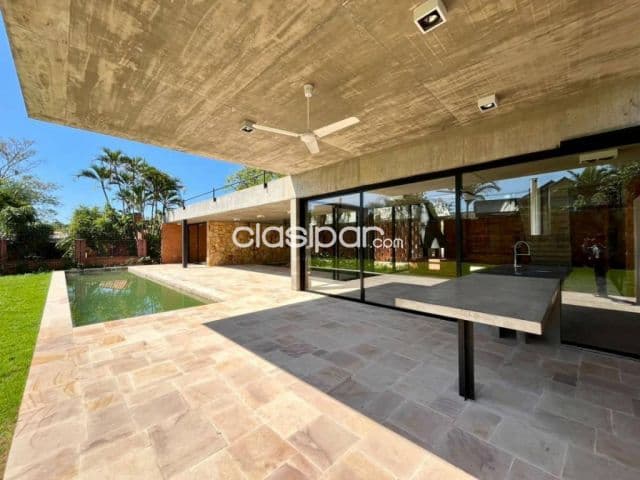 En Alquiler imponente propiedad a estrenar en el Yacht y Golf Club Paraguayo