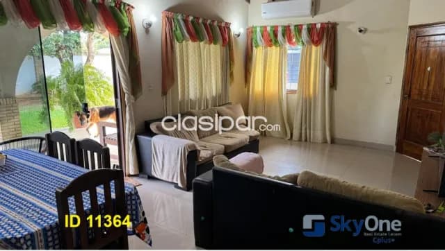 🏡🏡vendo amplia casa, semi nueva Luque-laurelty🏡🏡 — foto 2