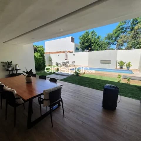 Hermosa Residencia zona Conmebol, foto 5