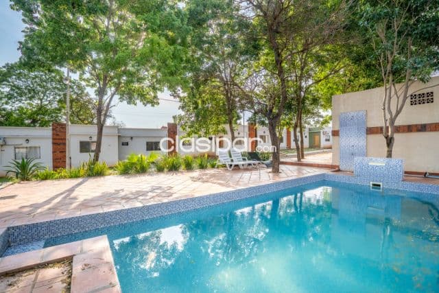Casa en barrio cerrado en venta - Luque isla bogado — foto principal