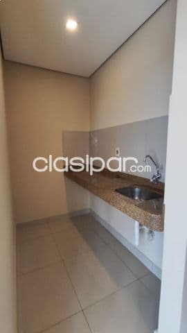 de amplio local comercial en MRA, foto 1
