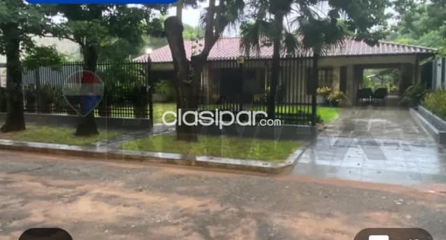 Tda planta baja amplia casa 4 hab 2 suites c/generador toda amblada zona cit-Luque, foto 5