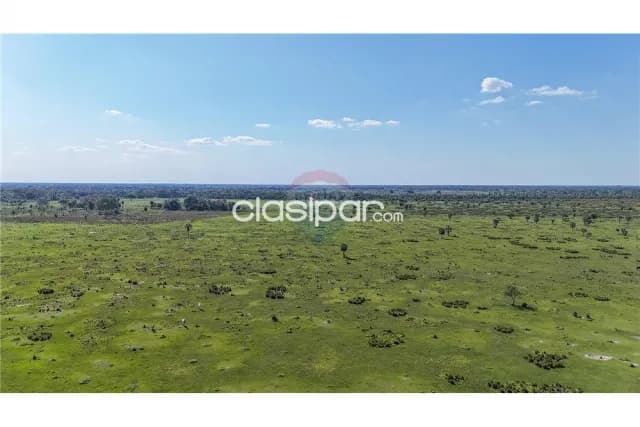 Superficie Excepcional: Con 1.040 hectáreas, esta propiedad ofrece un vasto territorio par — foto 3